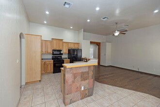 3394 Chimney Rock Rd in Las Cruces, NM - Building Photo - Building Photo