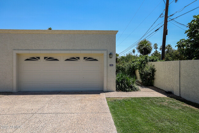 property at 623 E Jeffrey Ave