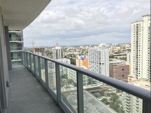 1100 S Miami Ave, Unit 2907 in Miami, FL - Foto de edificio - Building Photo