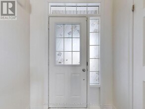129 WALTER SINCLAIR Ct in Richmond Hill, ON - Building Photo - Building Photo