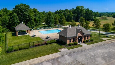 6245 Browning Trail in Burlington, KY - Building Photo - Building Photo