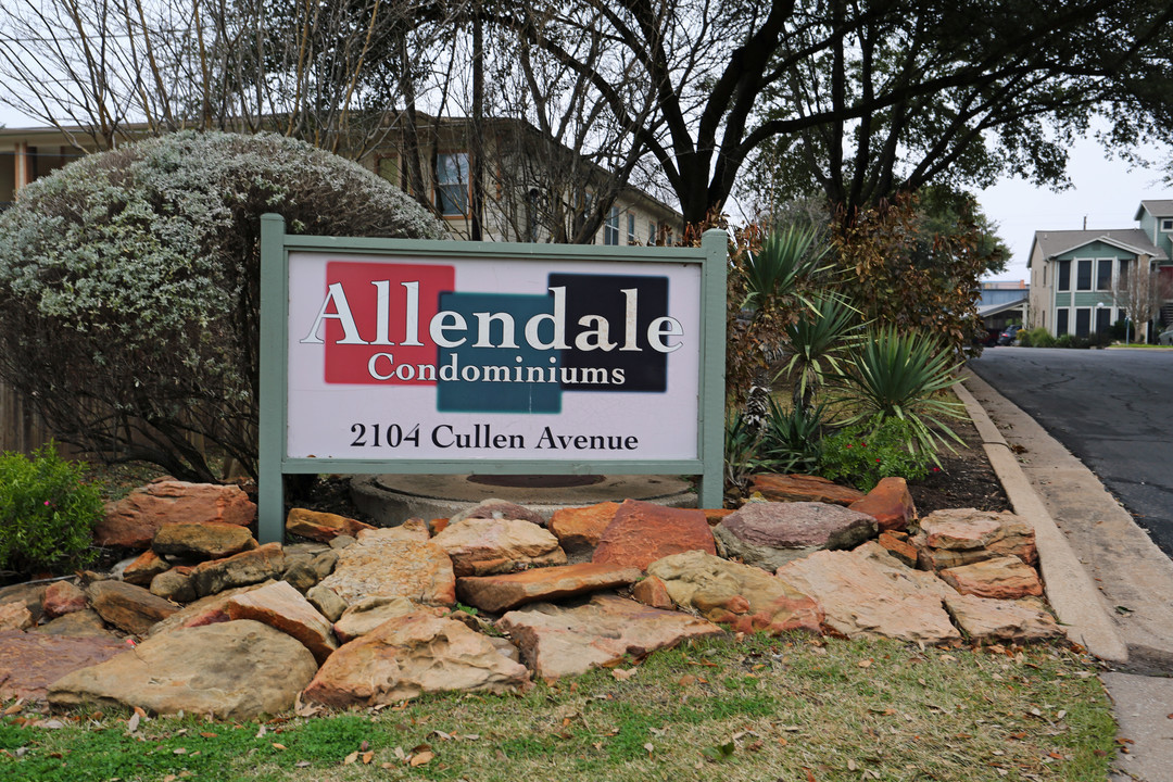 Allendale Condominiums in Austin, TX - Building Photo