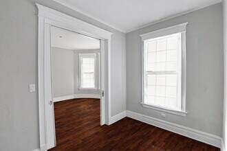 5341 S Indiana Ave in Chicago, IL - Foto de edificio - Building Photo