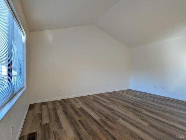 663 Spring Ln in Sonoma, CA - Building Photo - Building Photo