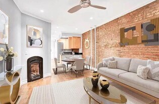 277 E 10th St in New York, NY - Building Photo