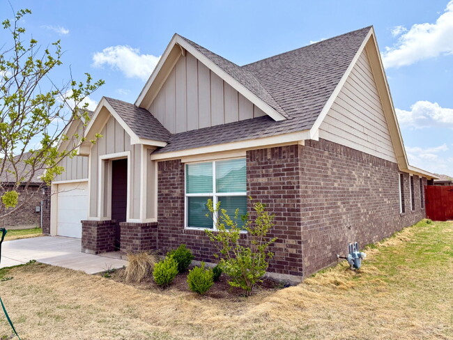 6919 56th St in Lubbock, TX - Building Photo - Building Photo