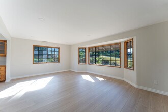 20227 Lake Canyon Dr in Walnut, CA - Foto de edificio - Building Photo