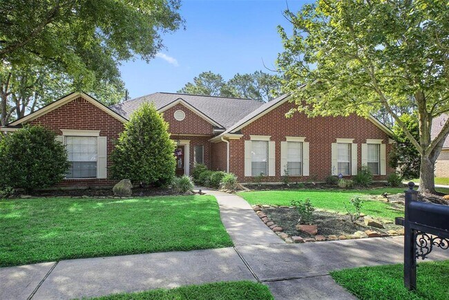 617 Woodview Dr in Friendswood, TX - Building Photo - Building Photo
