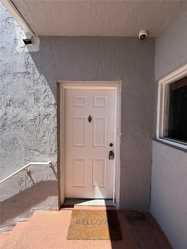 4768 NW 114th Ave in Doral, FL - Building Photo - Building Photo