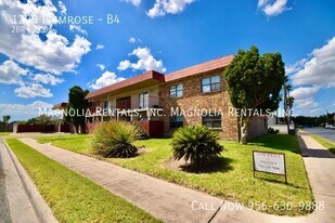 1200 Primrose Ave W, Unit B4 in McAllen, TX - Building Photo