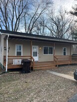 24175 Euclid Ave in Schneider, IN - Building Photo