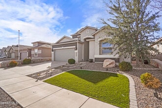 12640 Mary Ponce Rd in Horizon City, TX - Building Photo - Building Photo