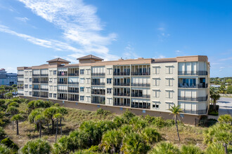 THE MERIDIAN, A CONDOMINIUM PH I in Cocoa Beach, FL - Foto de edificio - Building Photo