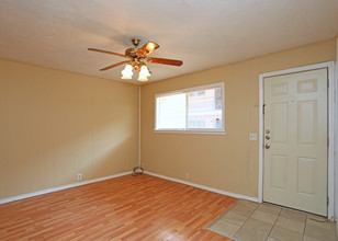 Campus Row Apartments in Canyon, TX - Building Photo - Interior Photo