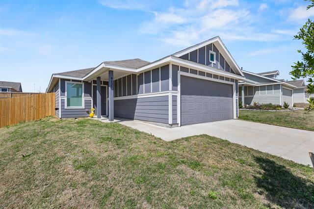 9825 Papillion Wy in Fort Worth, TX - Building Photo - Building Photo