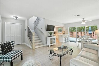 1140 5th St S in Naples, FL - Building Photo - Building Photo