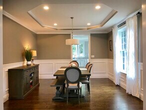 301 Linden St in Wellesley, MA - Building Photo - Building Photo