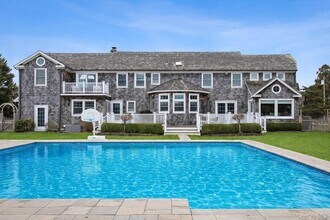26 Ogden Ln in Quogue, NY - Building Photo - Building Photo