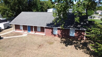 225 E Chestnut St in Murfreesboro, TN - Building Photo - Building Photo