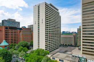 Huntley Apartments in Toronto, ON - Building Photo - Building Photo