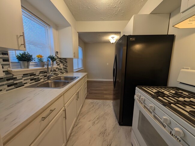 799 Gates Ave in Ypsilanti, MI - Building Photo - Building Photo