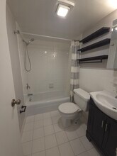 5201 Duke St, Unit 302 in Alexandria, VA - Building Photo - Building Photo