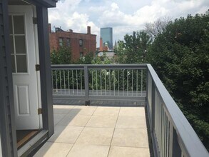 22 Sussex St in Boston, MA - Building Photo - Building Photo