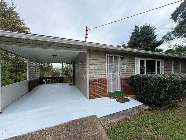 5335 Old Floyd Rd SW in Mableton, GA - Building Photo - Building Photo