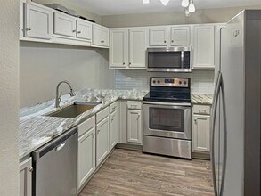 4434 Gearhart Rd in Tallahassee, FL - Building Photo - Building Photo