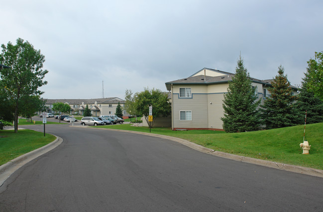 Lakeview Commons in Plymouth, MN - Building Photo - Building Photo