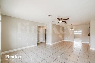 7130 Tyler St in Hollywood, FL - Building Photo - Building Photo
