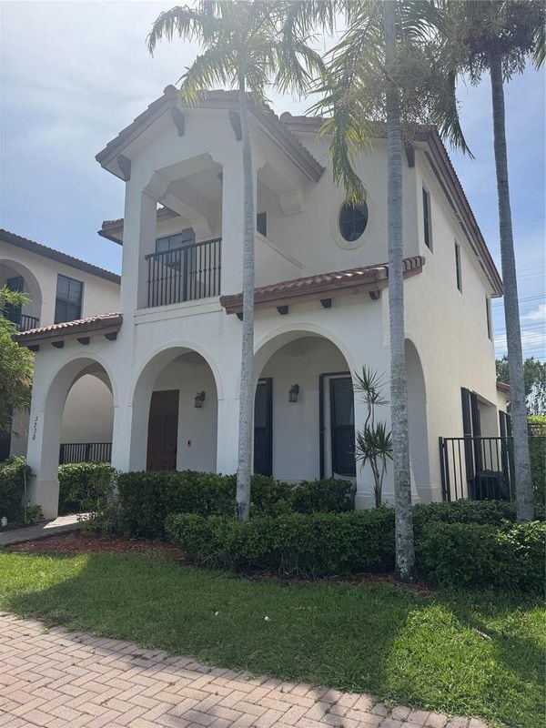 3730 NW 84th Way, Unit HOUSE