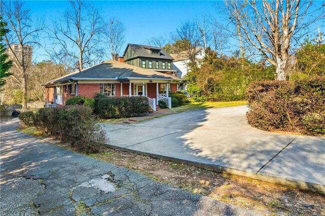 property at 1032 Standard Dr NE