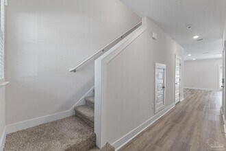 9483 Nature Crk Cir in Bellview, FL - Building Photo - Building Photo