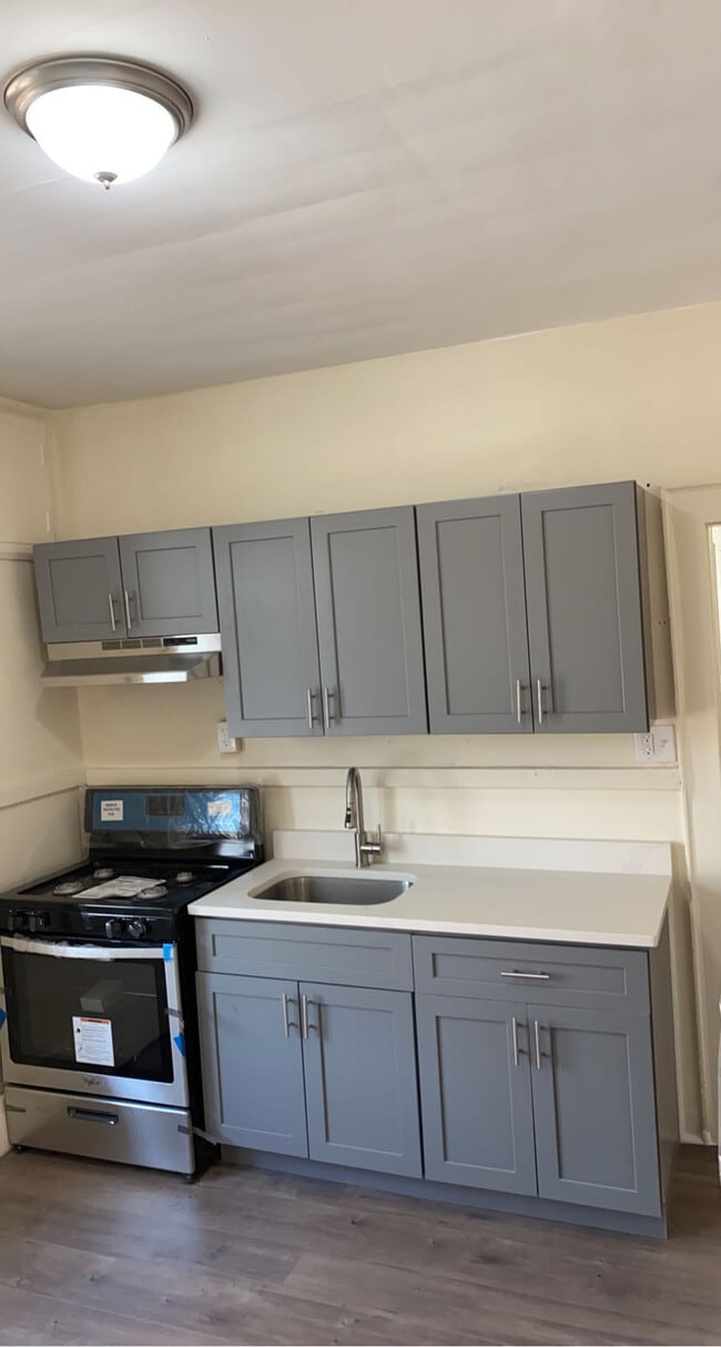 309 E 22nd St in Paterson, NJ - Building Photo - Building Photo