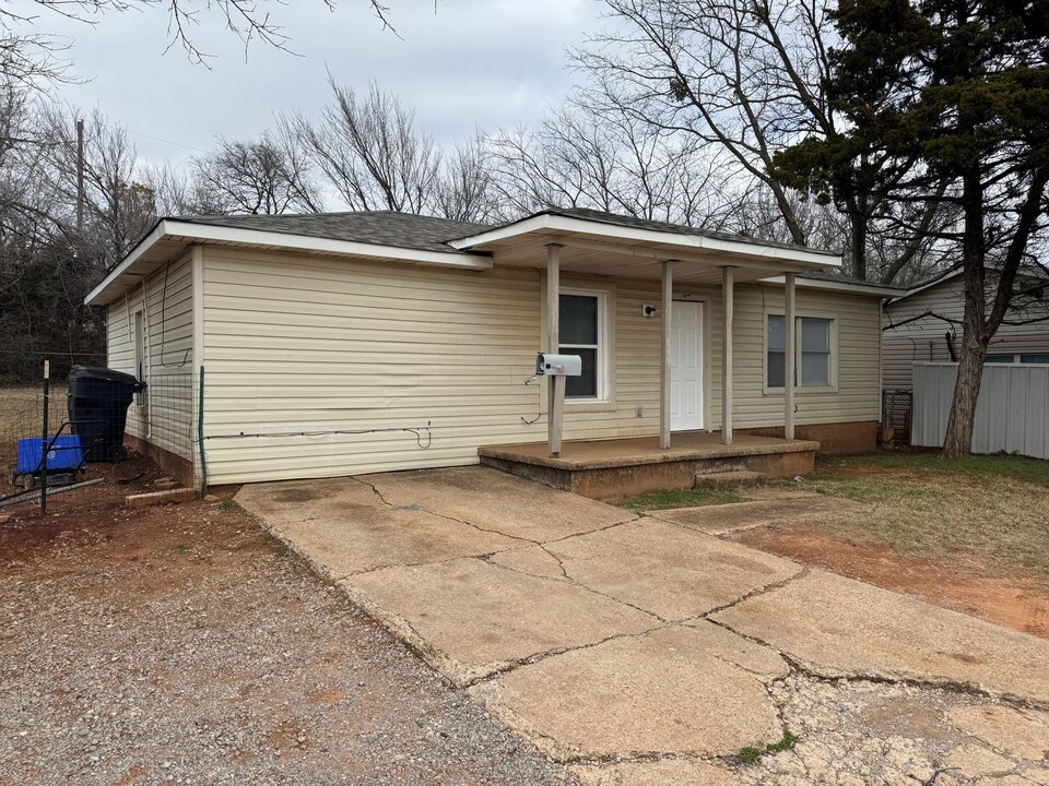 4201 NE 16th Terrace in Oklahoma City, OK - Building Photo