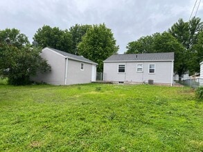 1612 S Frederick Dr in Sioux Falls, SD - Building Photo - Building Photo