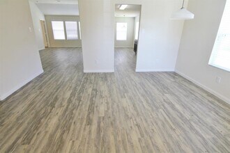43 Santa Barbara Dr in Manvel, TX - Building Photo - Building Photo