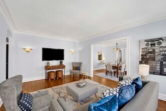 826 Michigan Ave in Evanston, IL - Building Photo - Building Photo