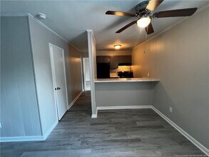 5841 Century Oaks Dr in Fayetteville, NC - Building Photo - Building Photo