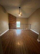 9487 Olde Towne Row in Dallas, TX - Building Photo - Building Photo