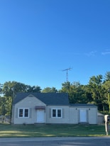 1315 W Commerce St in Brownstown, IN - Building Photo