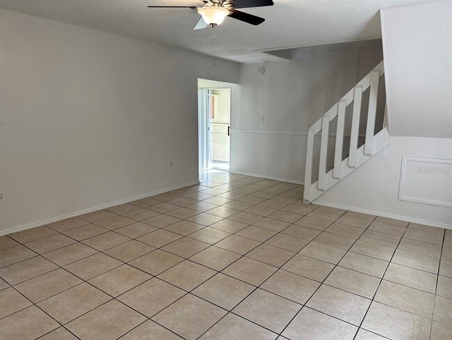 1722 Irving Ave in Orlando, FL - Foto de edificio - Building Photo