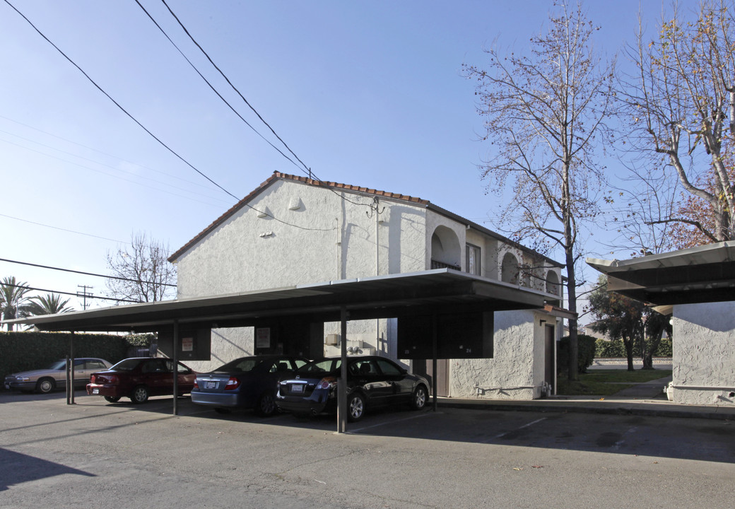 4551 Lafayette St in Santa Clara, CA - Building Photo