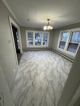 41 Hobson Ave in Saint James, NY - Building Photo - Building Photo