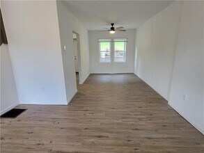 518 5th Ave in Coraopolis, PA - Building Photo - Building Photo