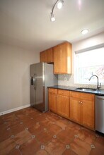 209 Guthrie Ave in Alexandria, VA - Foto de edificio - Building Photo