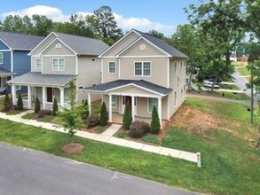 321 McKibben St in Waxhaw, NC - Building Photo - Building Photo