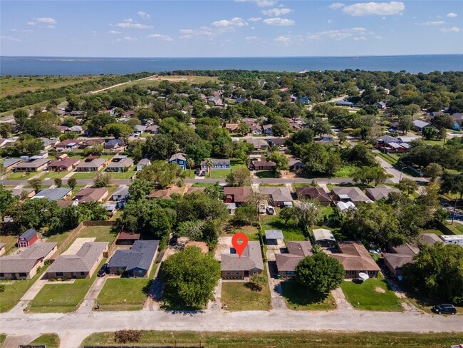 property at 4813 Cedar St