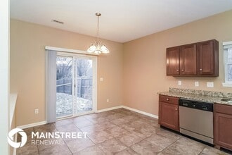 8018 Ithaca Way in Indianapolis, IN - Building Photo - Building Photo